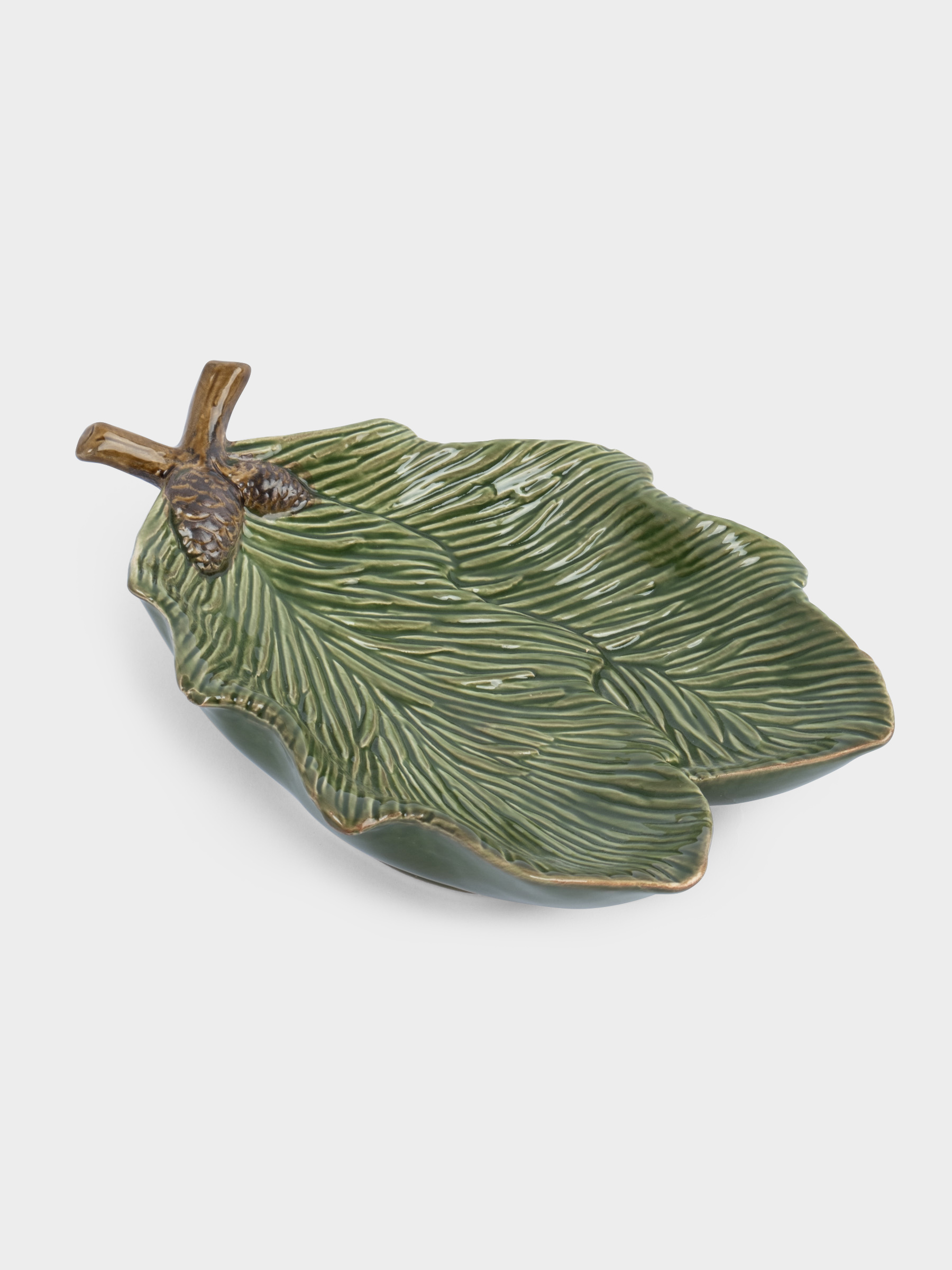 Блюдо, 23х15 см, керамика, зеленое, Шишки на еловой ветке, Fir branch, image-0