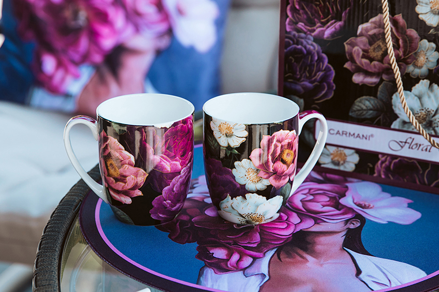 Carmani. Коллекции кружек и посуды для чая из костяного фарфора "Цветочная история", "Английская классика"