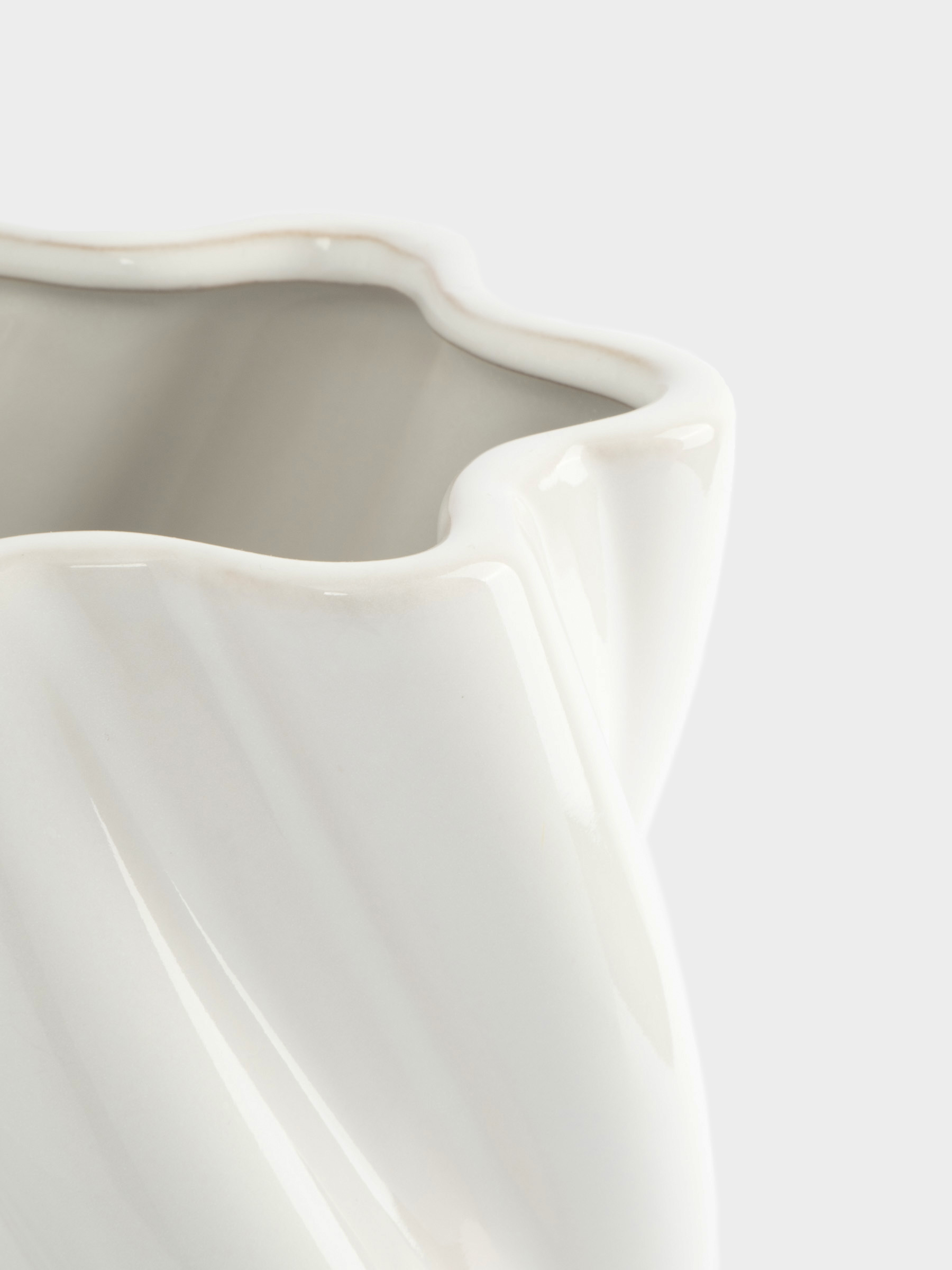 Ваза для цветов, 30 см, керамика, молочно-бежевая, Drapery, image-1